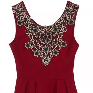 Janice Red Sleeveless  Front Lace Design Blouse Women Made In USA X - Small